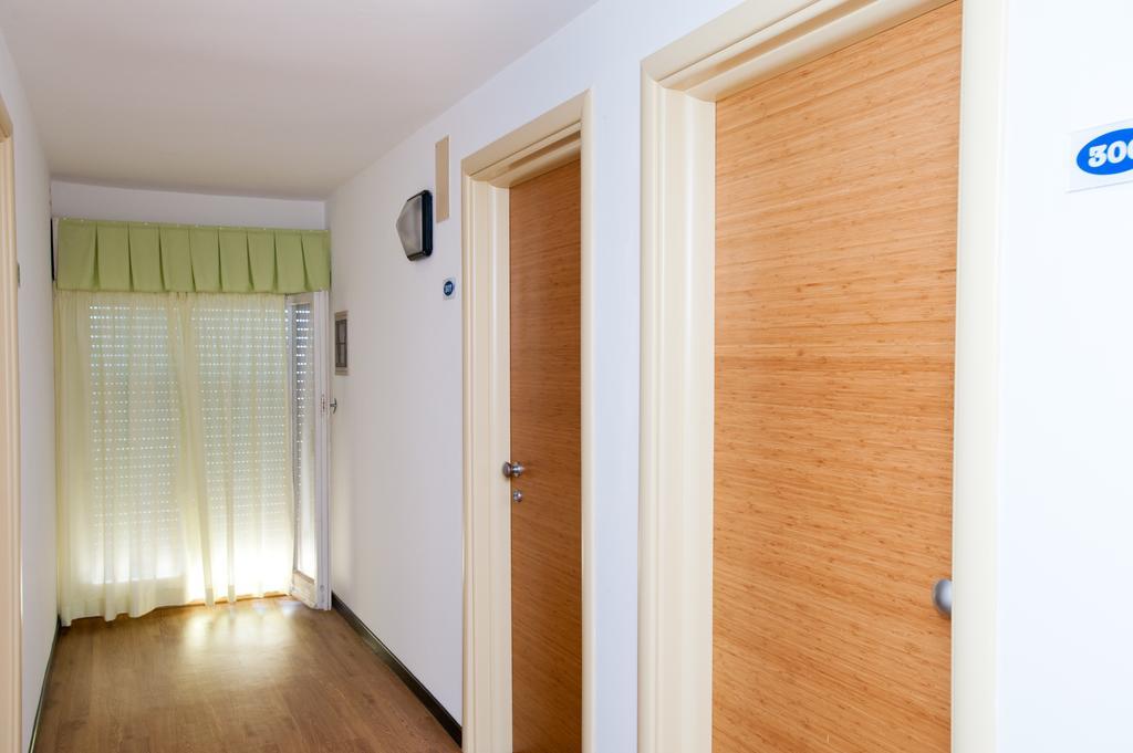 Albergo Villa Mauri Rimini Luaran gambar