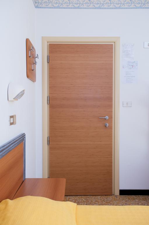 Albergo Villa Mauri Rimini Luaran gambar