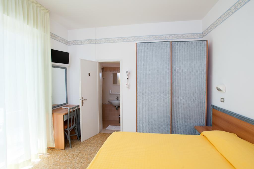 Albergo Villa Mauri Rimini Luaran gambar